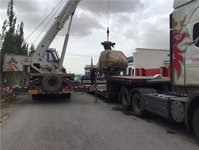 山城区狭窄场地（如小区、车间）适合用哪种吊车？